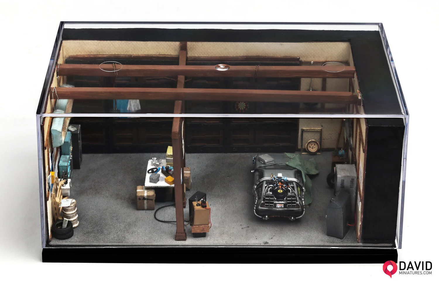 doc-browns-garage-1955-bttf_37867066655_o.jpg