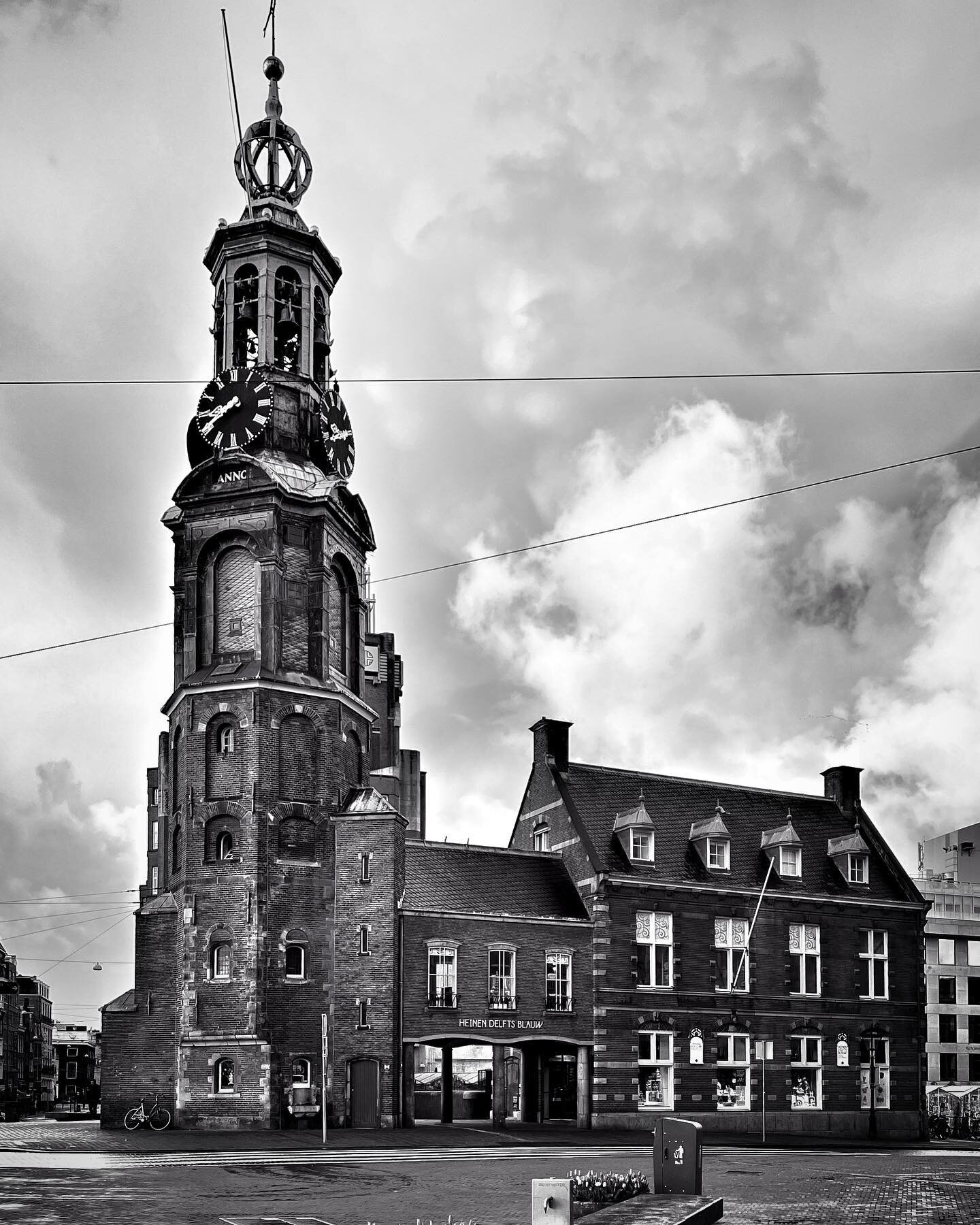 #blackandwhite #blackandwhitephotography #amsterdam #hdr #hdrphotography #lines #beauty