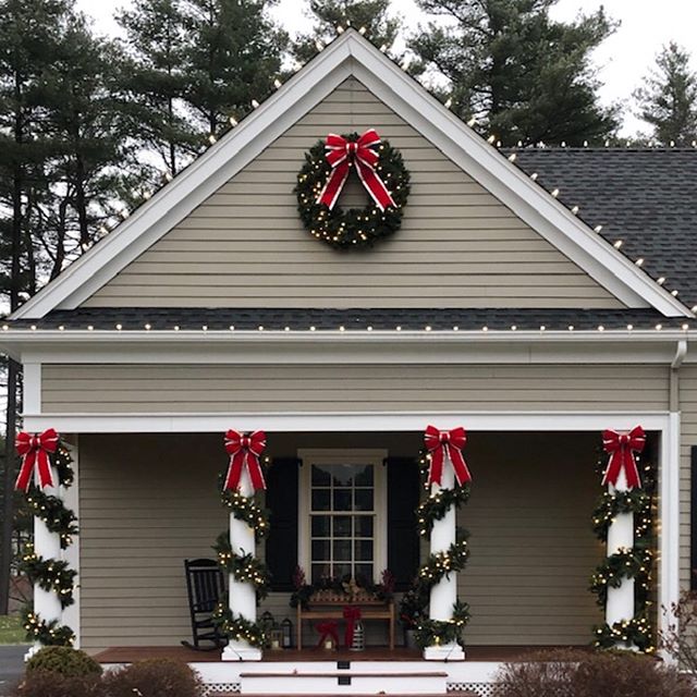 Call now if you want one of the few remaining decorating spots. We can have your #holidayready in the next few days! Reserve by calling 508-695-8113 or go to decoratewithlights.com/mass

#seasonaldecor #christmasdecor #christmaslights #christmaslight
