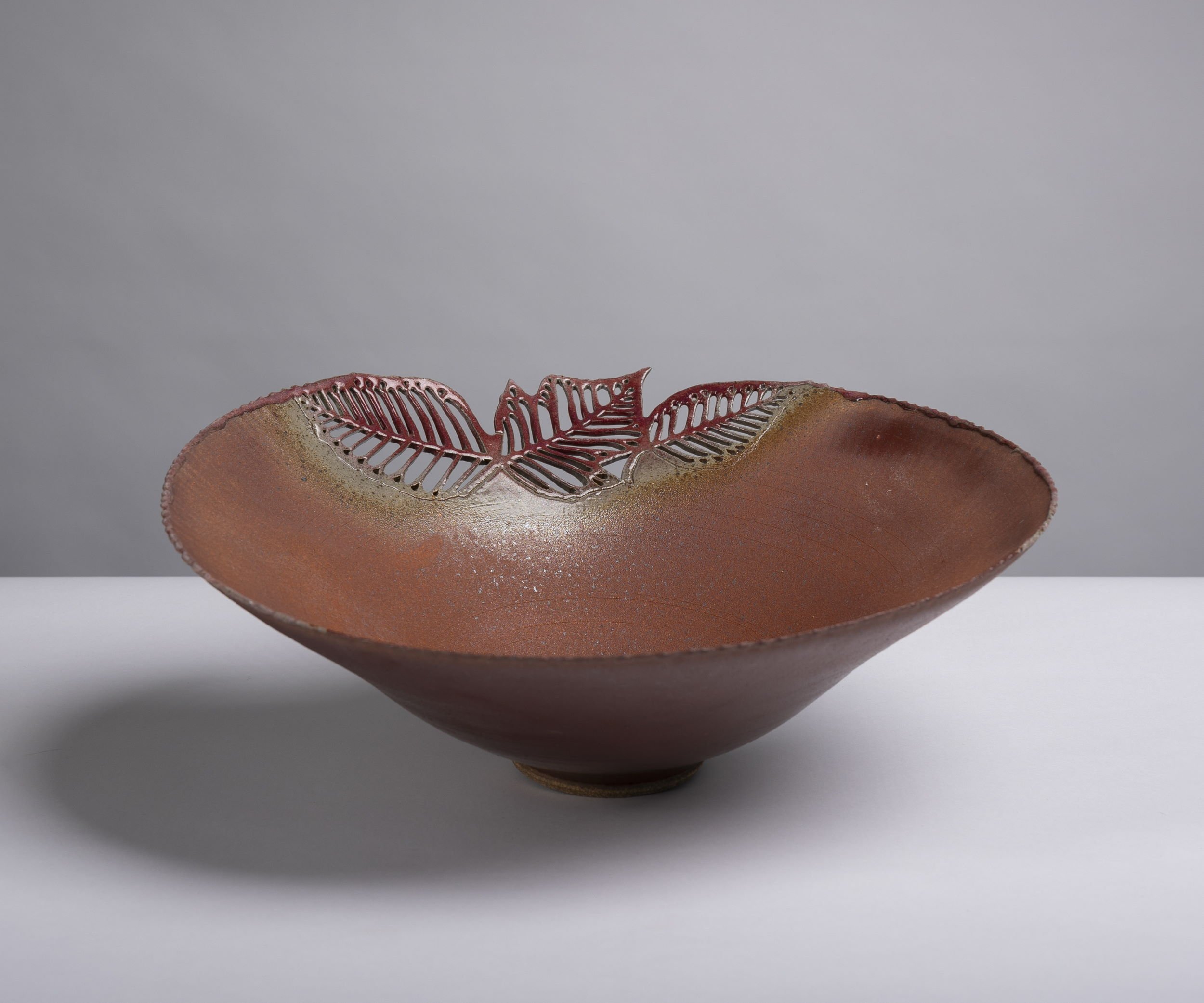  Sandra Zuidema   Leaf Matter Bowl   13 cm ht 