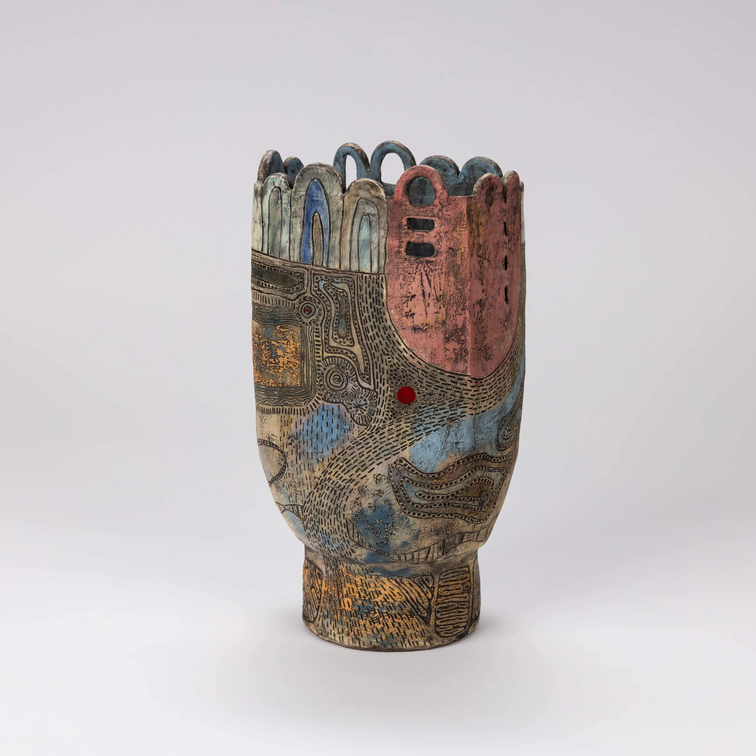  Eekta Trienekens   Sgraffito Tower Vase I    Stoneware  29 cm ht 