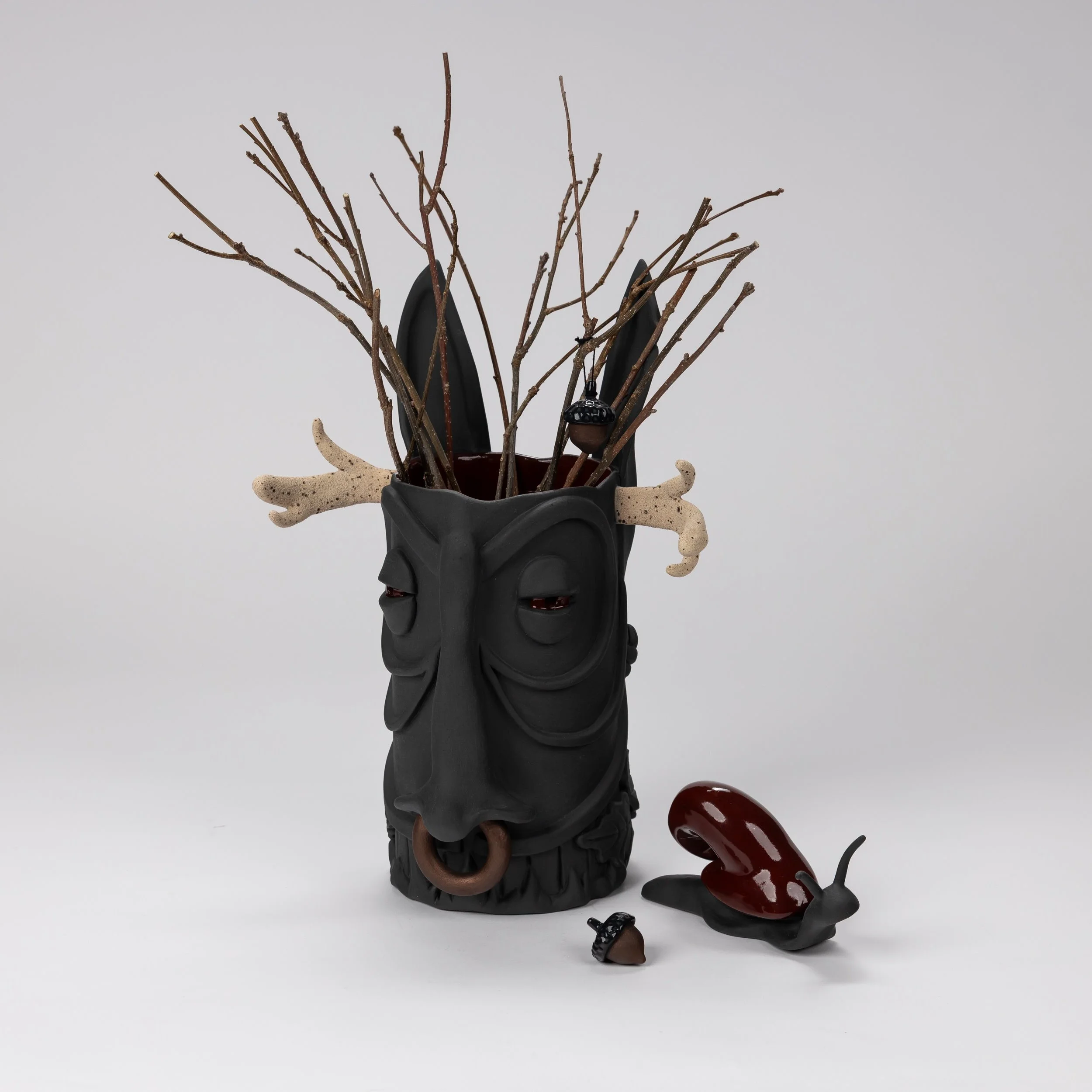  Kandyce Harrington   Jack O. Lope and the Red Snail      33cm ht 