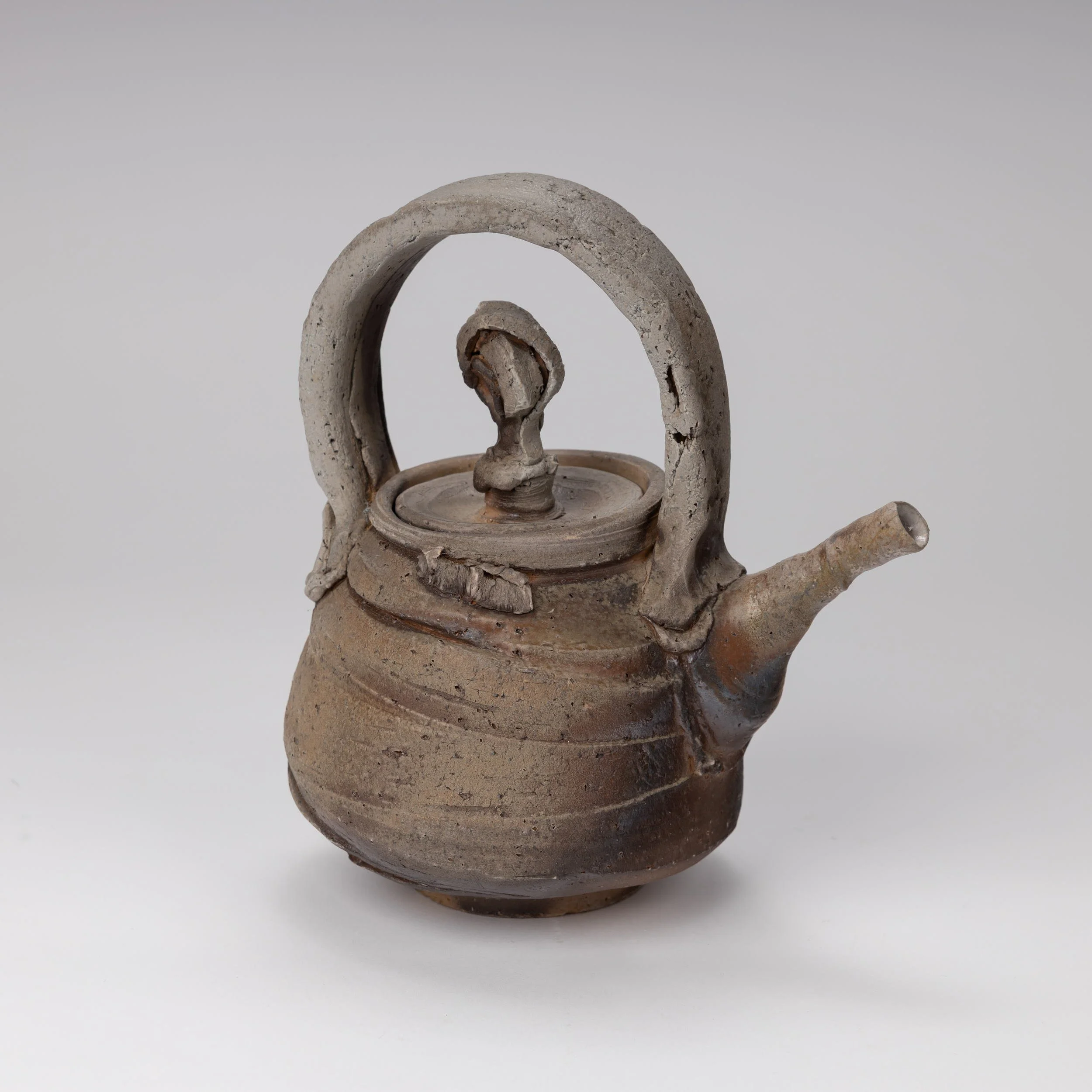  Taylor Goldsbrough   Teapot 3    Woodfired  24cm ht 