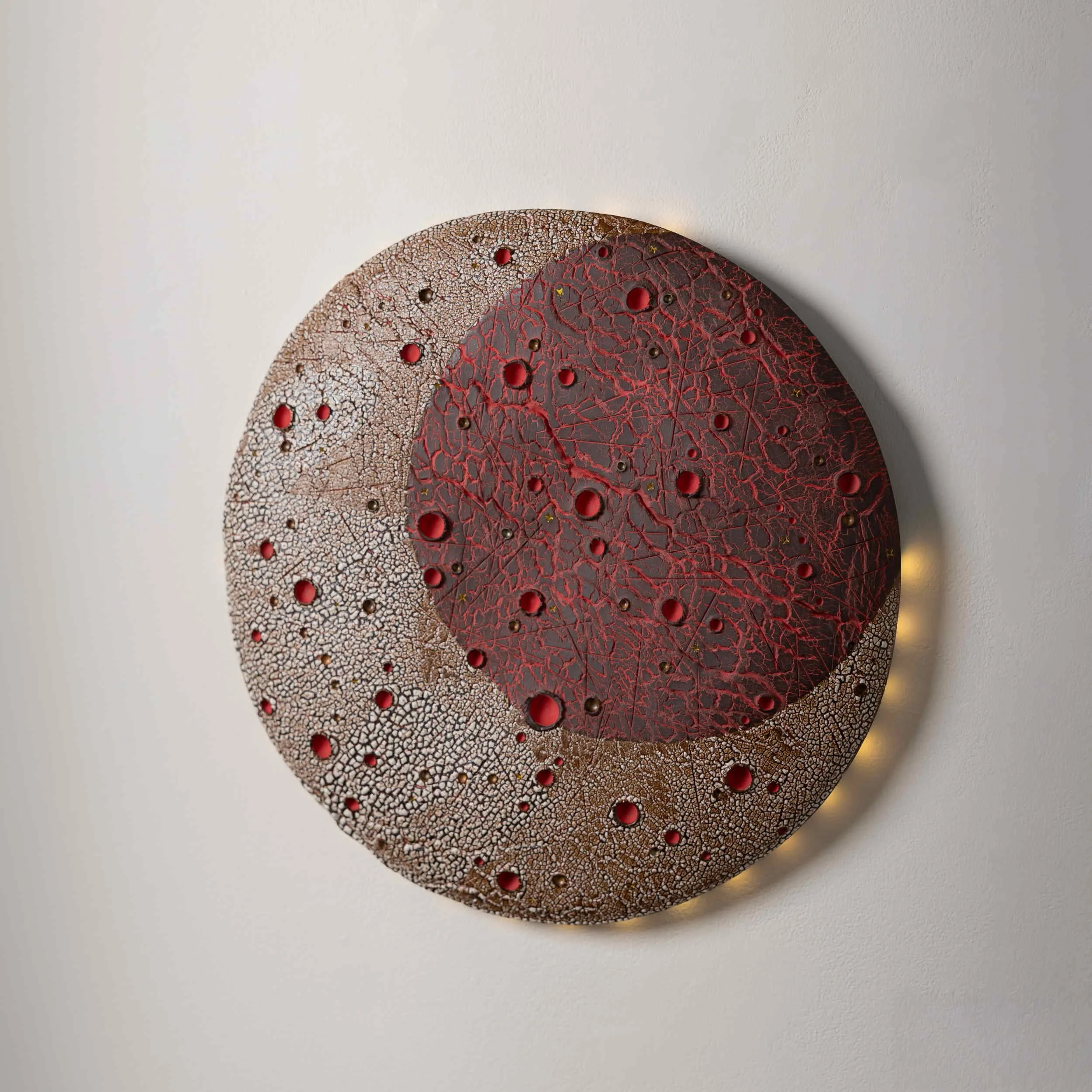  Darlene Pratt   Rise    Black Clay  39 cm dia 