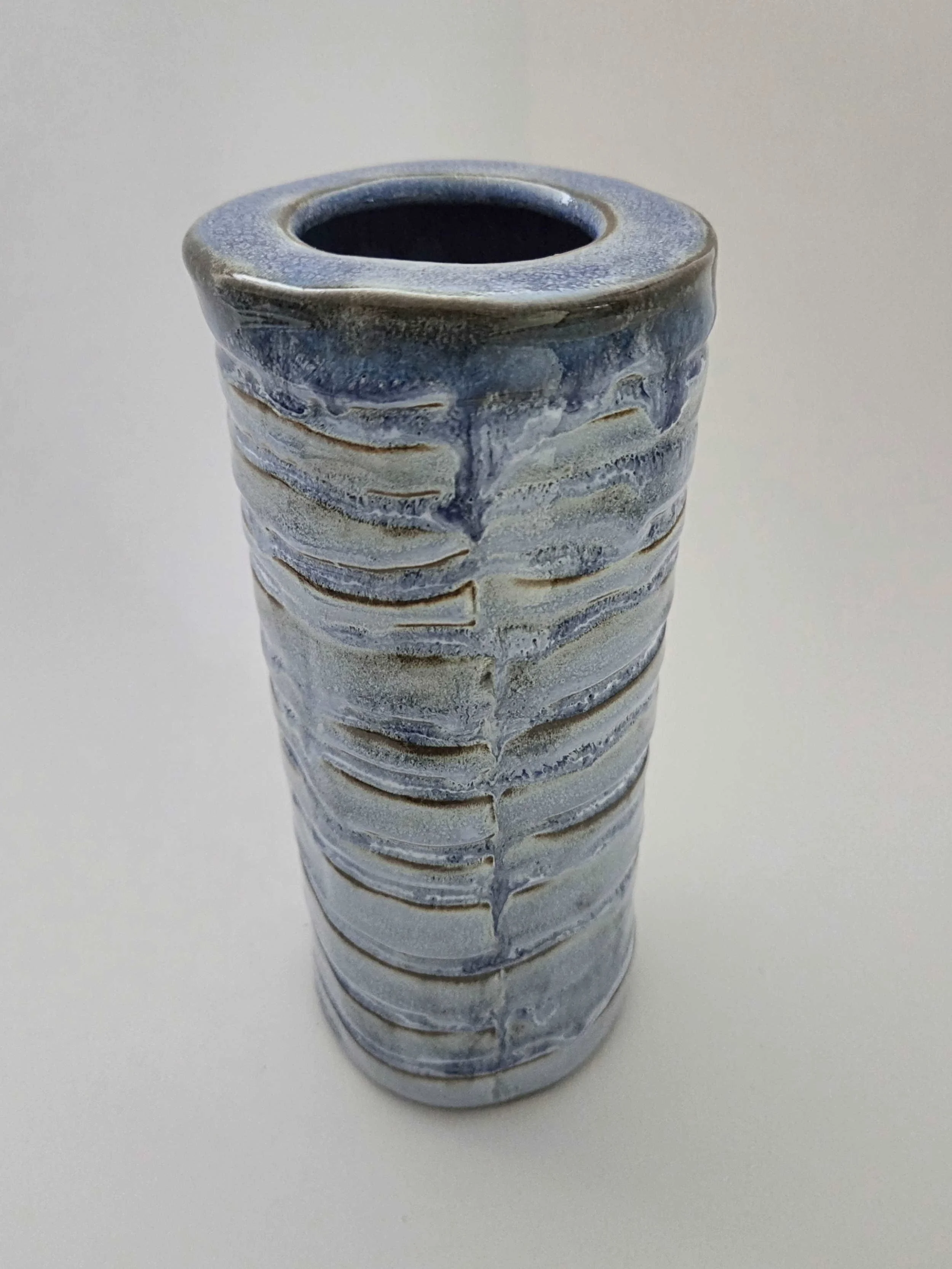 Vase 1 sq.jpg