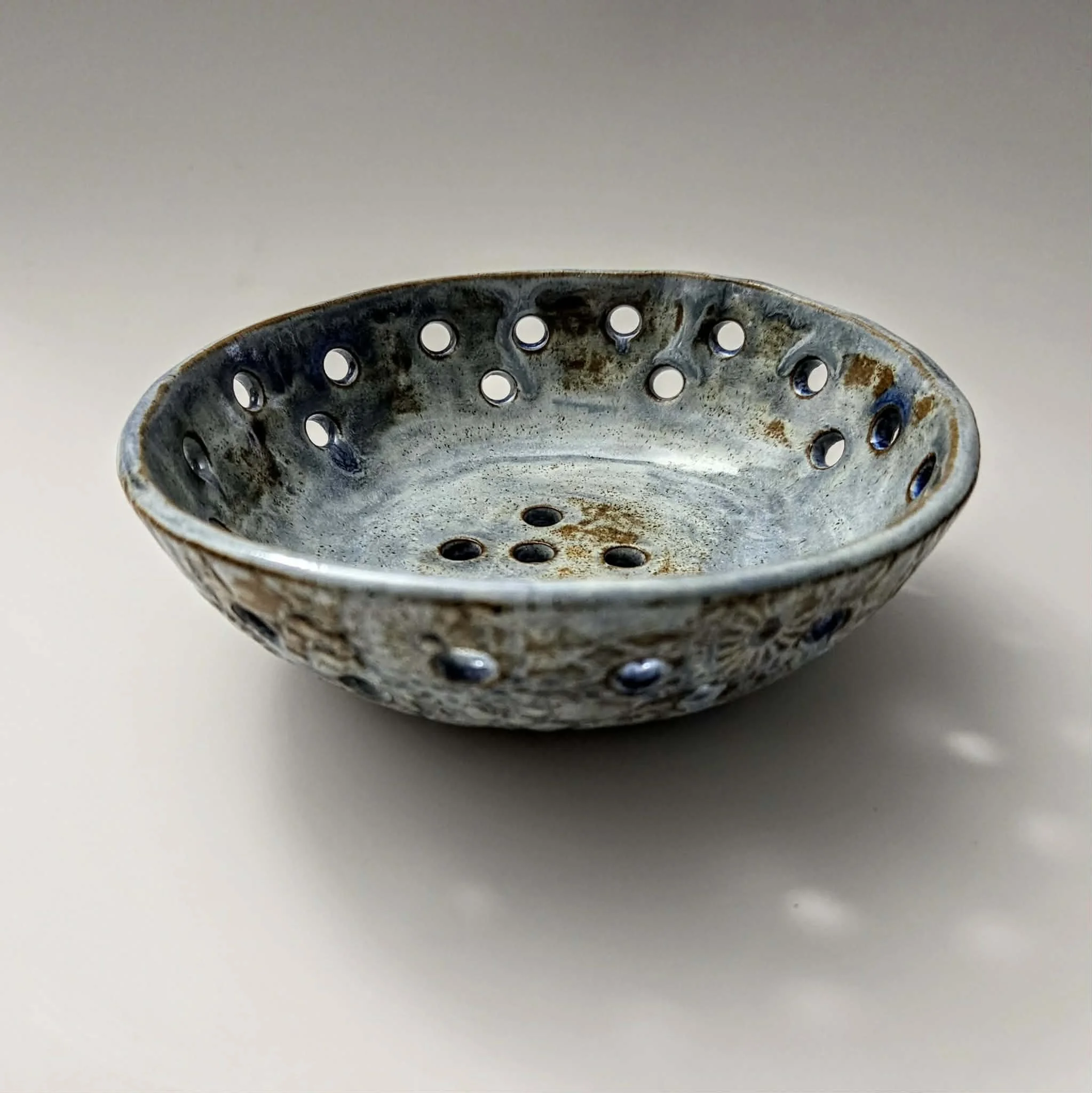 frances ward berry bowl 2 w.jpg