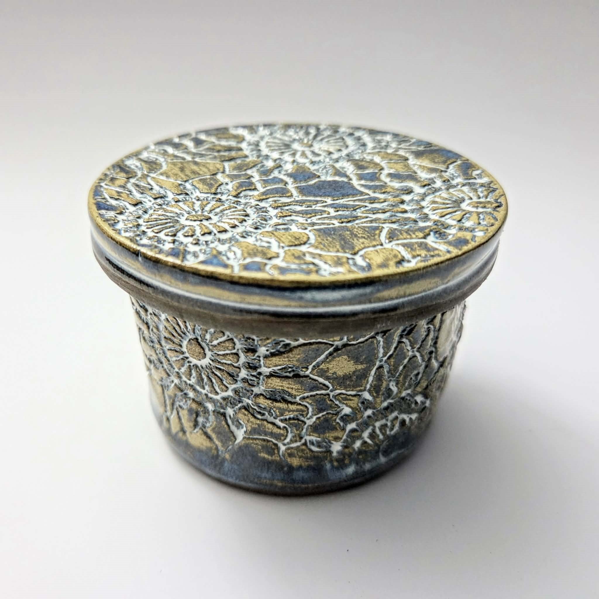 frances ward lidded vessel w.jpg