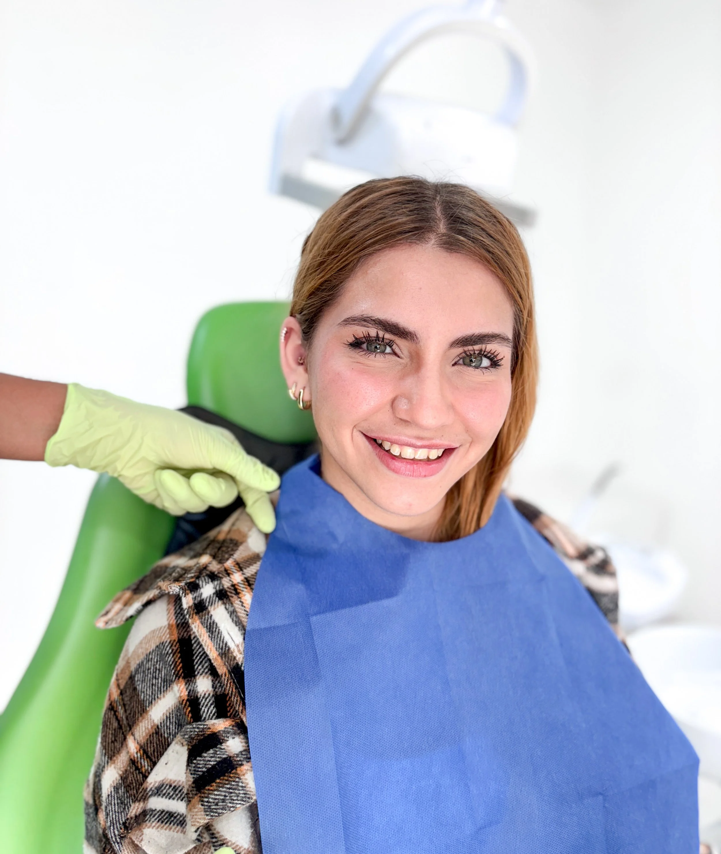 Importancia del uso de hilo dental: ¿Cómo debemos utilizarlo correctamente?
