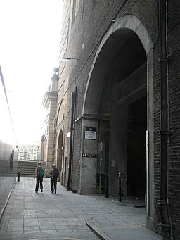 038-09.jpg