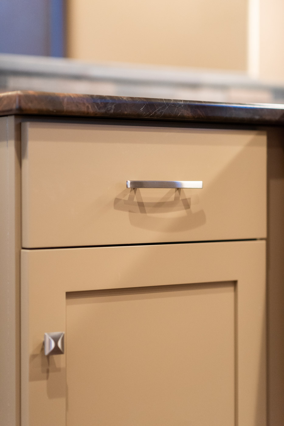 Craftsman style kitchen with custom painted shaker style cabinets