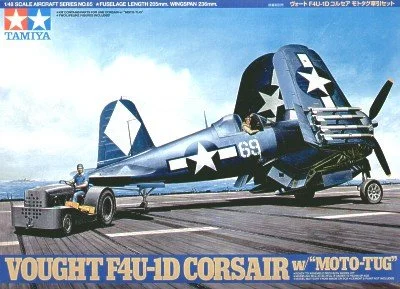 Tamiya TA61085 Vought F4U-1D Corsair with Towing tractor