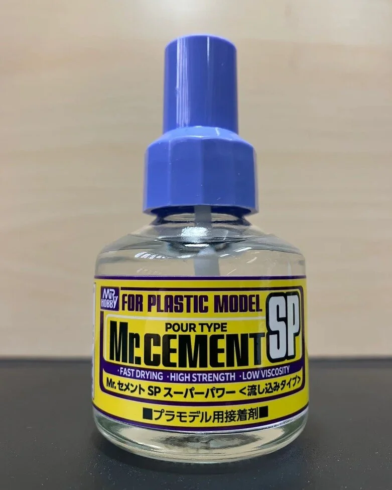 Mr. Cement SP 40 ml / Super liquid glue Mr. Hobby MC-131