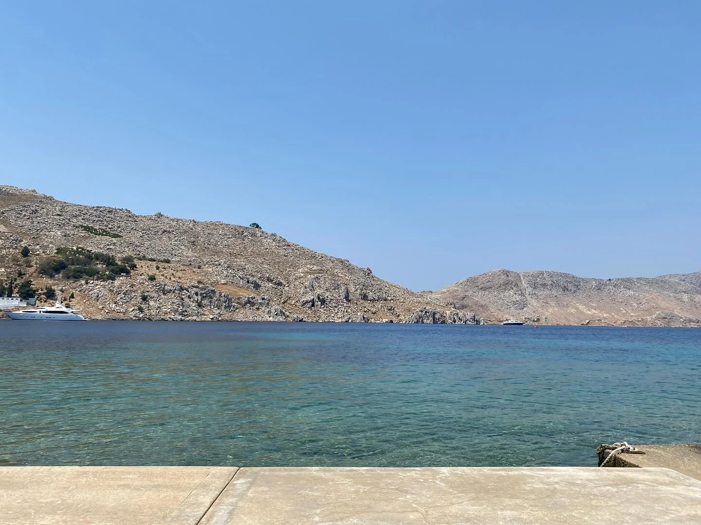 My Favourite place ie between the rock and the hard place🤣