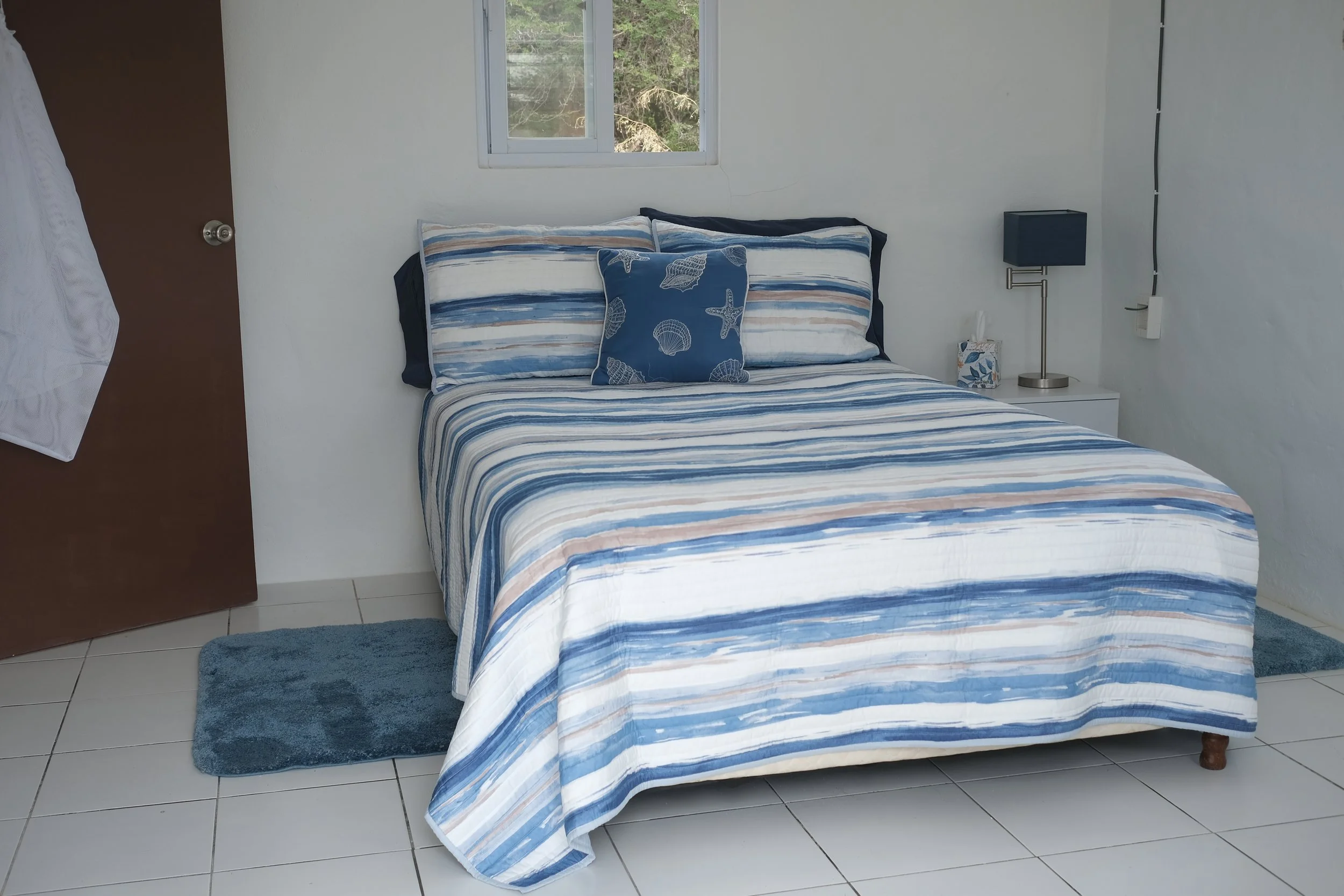 Apartment - Bed