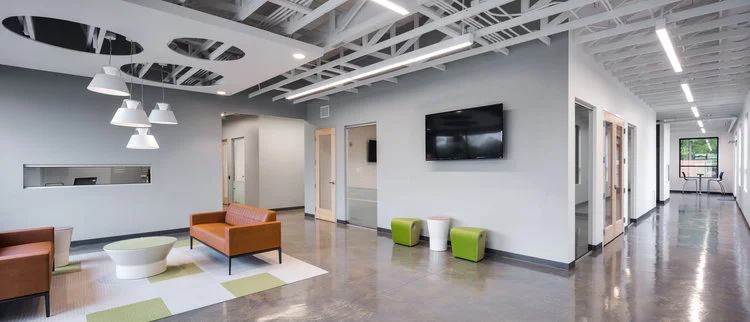Commercial: Lab Express Architect: UrbanARCH Photography: Chad Mellon