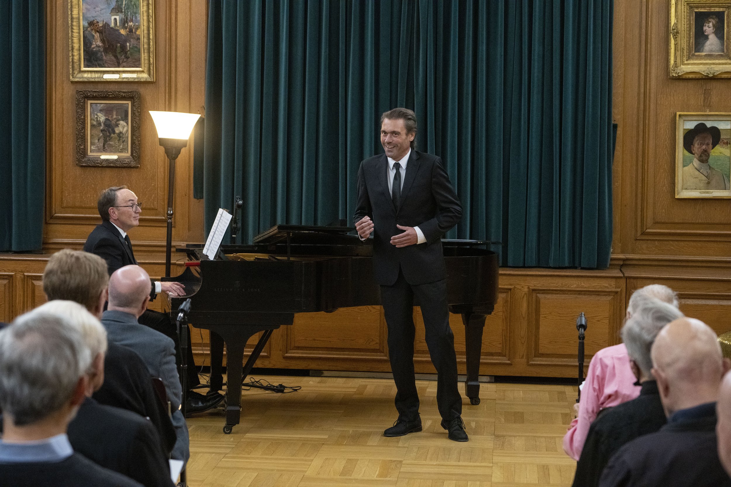  Mischa with Alan Darling on piano (photo: Richard Termine) 