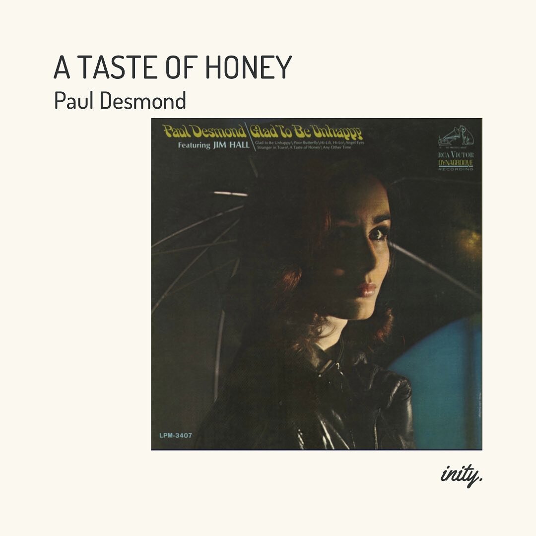 Feeling jazzy and in need of a mellow vibe? Paul Desmond&rsquo;s &lsquo;A Taste of Honey&rsquo; is just the remedy. 🎷🍯 
-
#pauldesmond #jazz #saxophonist #gladtobeunhappy #davebrubeckquartet #inity #inityjazz