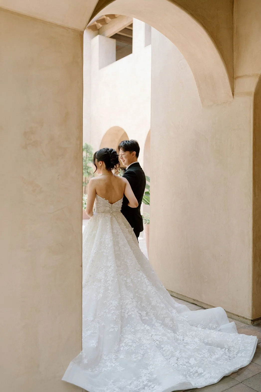 serraplaza-wedding-portraits-bride-groom.jpg