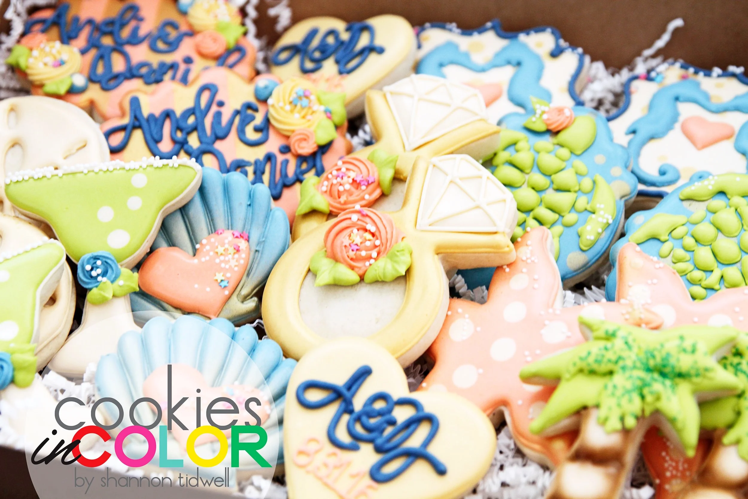 shannontidwell-cookiesincolor-tropical wedding 2.jpg