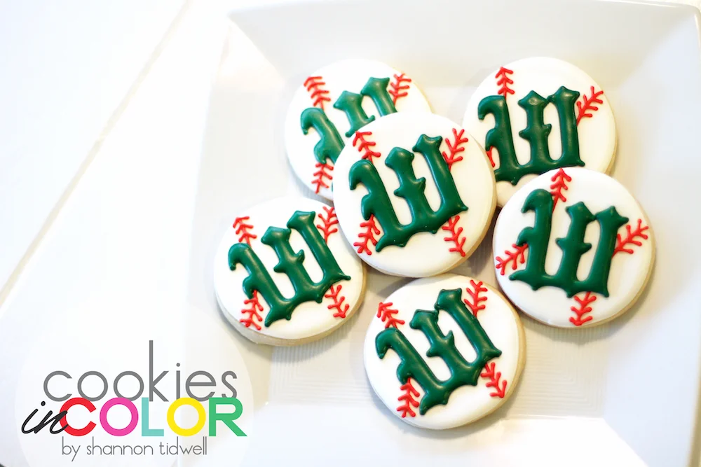 shannontidwell-cookiesincolor-baseball (1).jpg