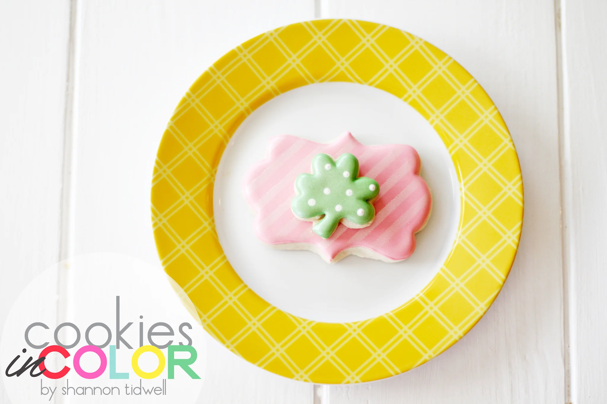 shannontidwell-cookiesincolor-clover 1.jpg