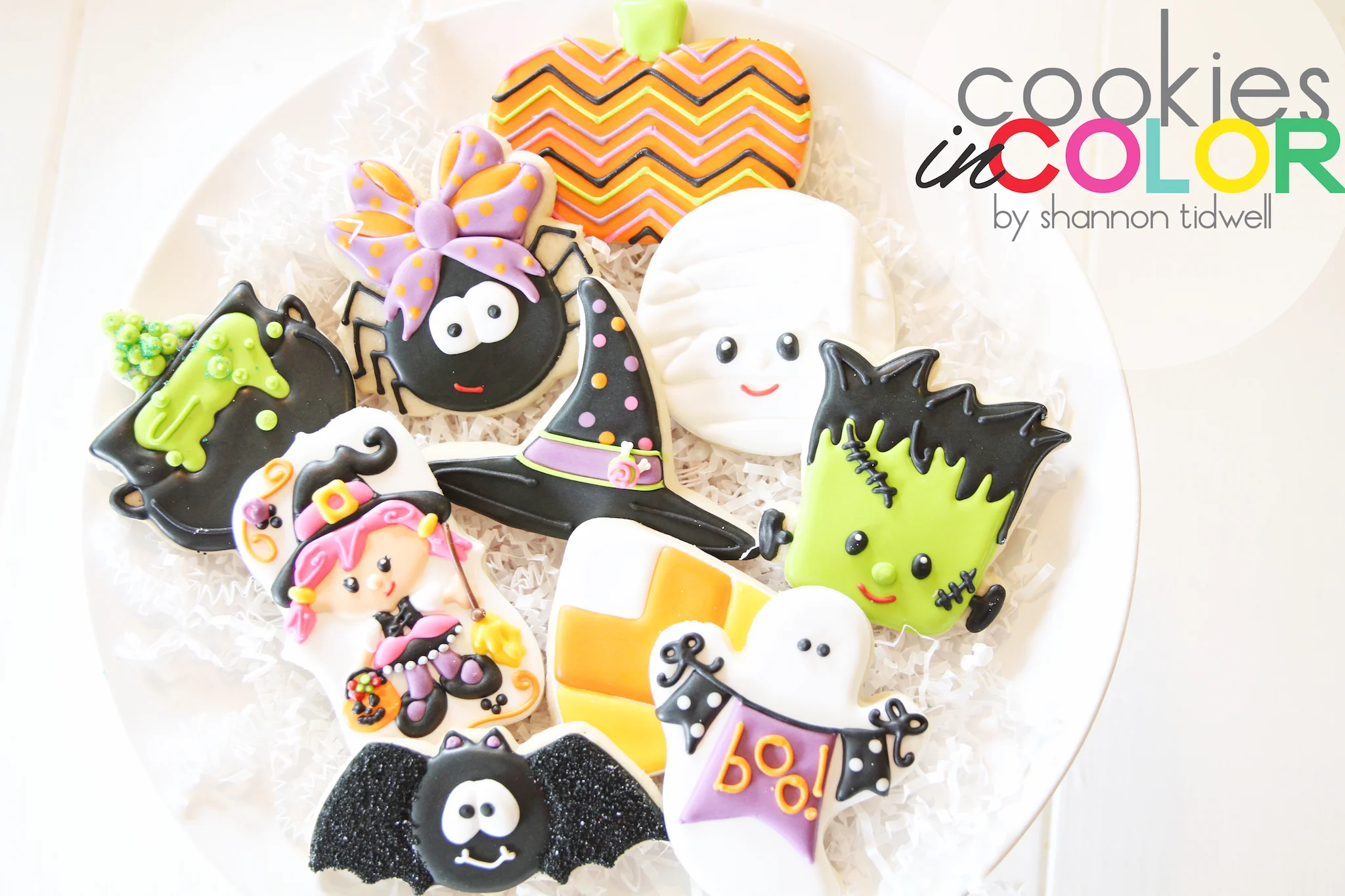 shannontidwell-cookiesincolor-halloweenparty 1.jpg
