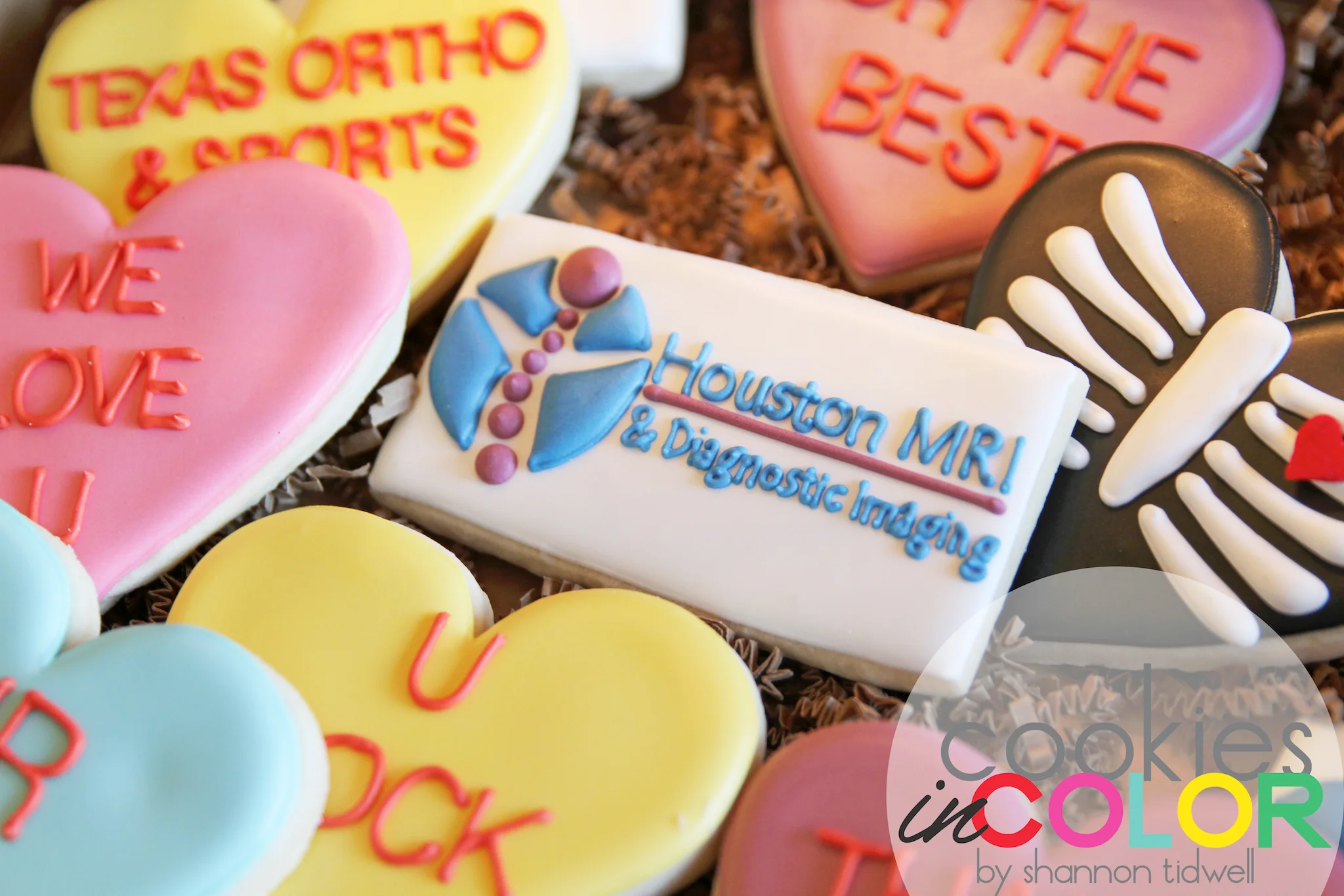 shannontidwell-cookiesincolor-conversationhearts 1.jpg