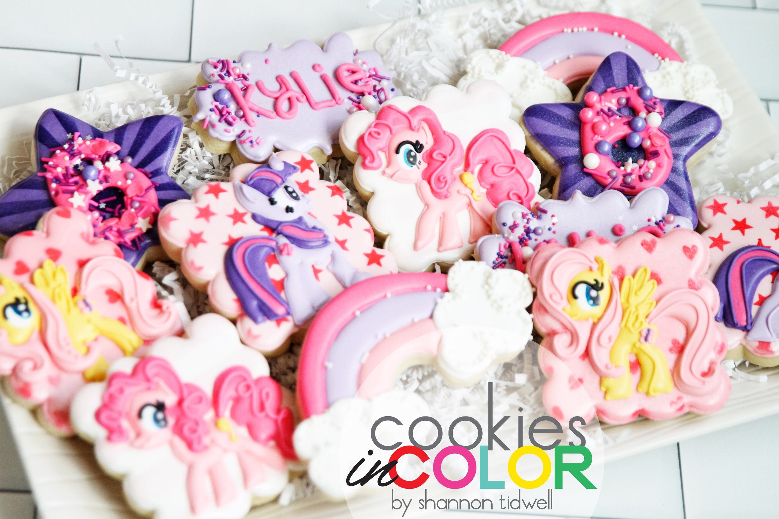 shannontidwell-cookiesincolor-pony 296.jpg