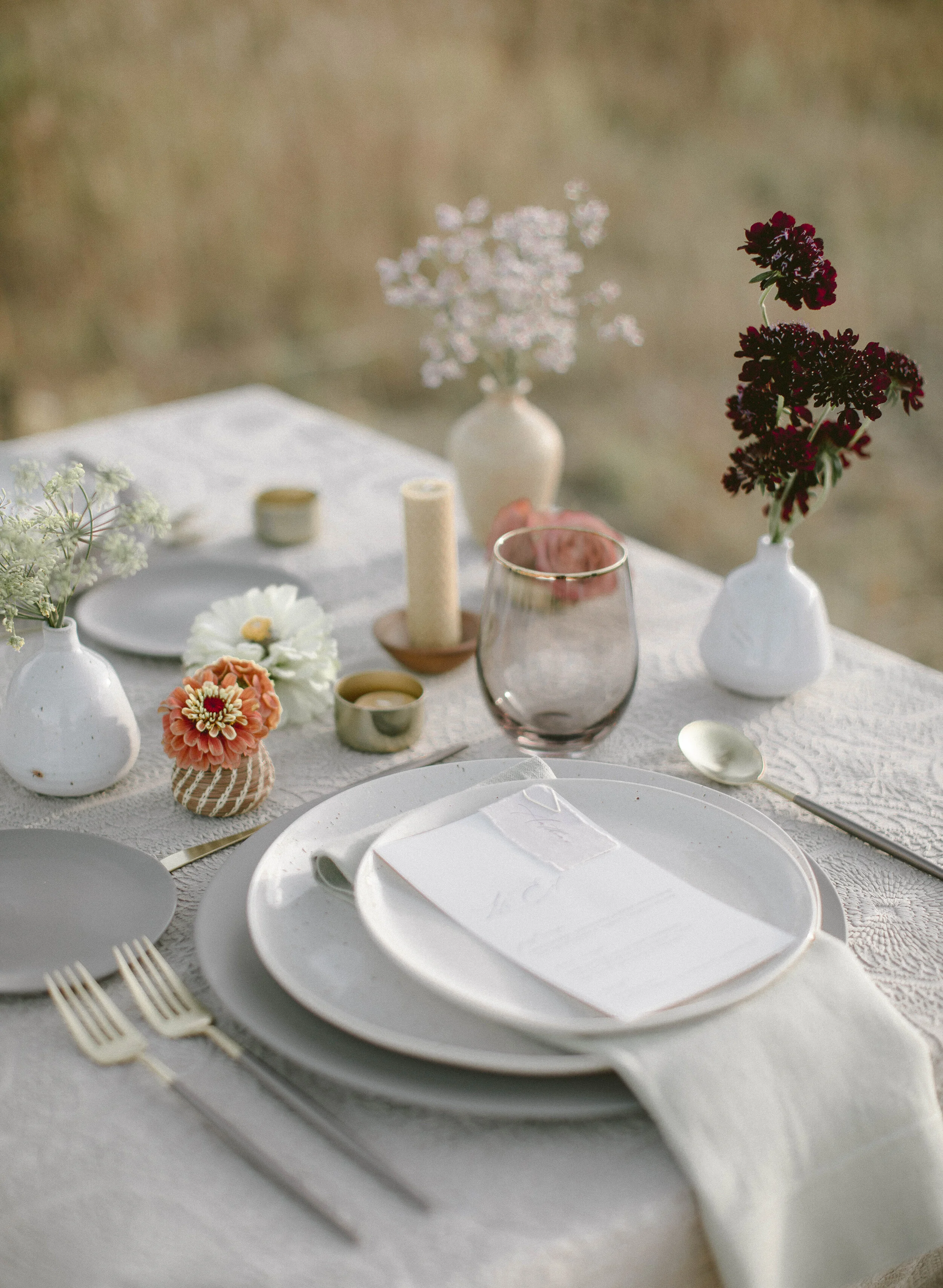 Soft White Wedding Menu with Vellum Place Card for Fall Wedding in Colorado - Hazel Eye Designs