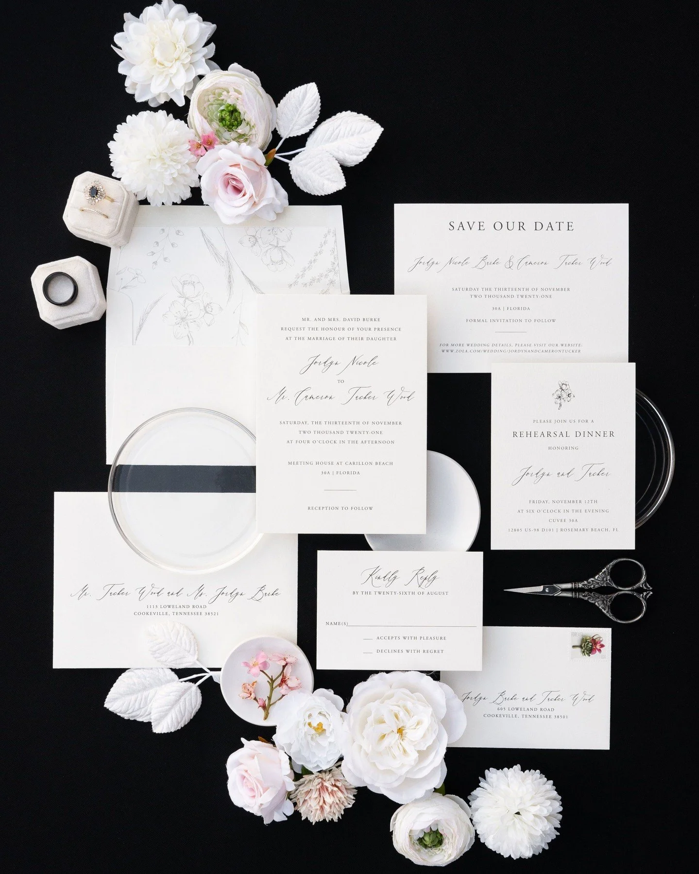 ☀🌊 Back on the dreamy shores of 30A, where soft sands, salty breezes, and the memories of this modern beach wedding make it feel like magic all over again. ✨🏝 Here&rsquo;s to sun-soaked days, love stories by the ocean, and a little time to recharge
