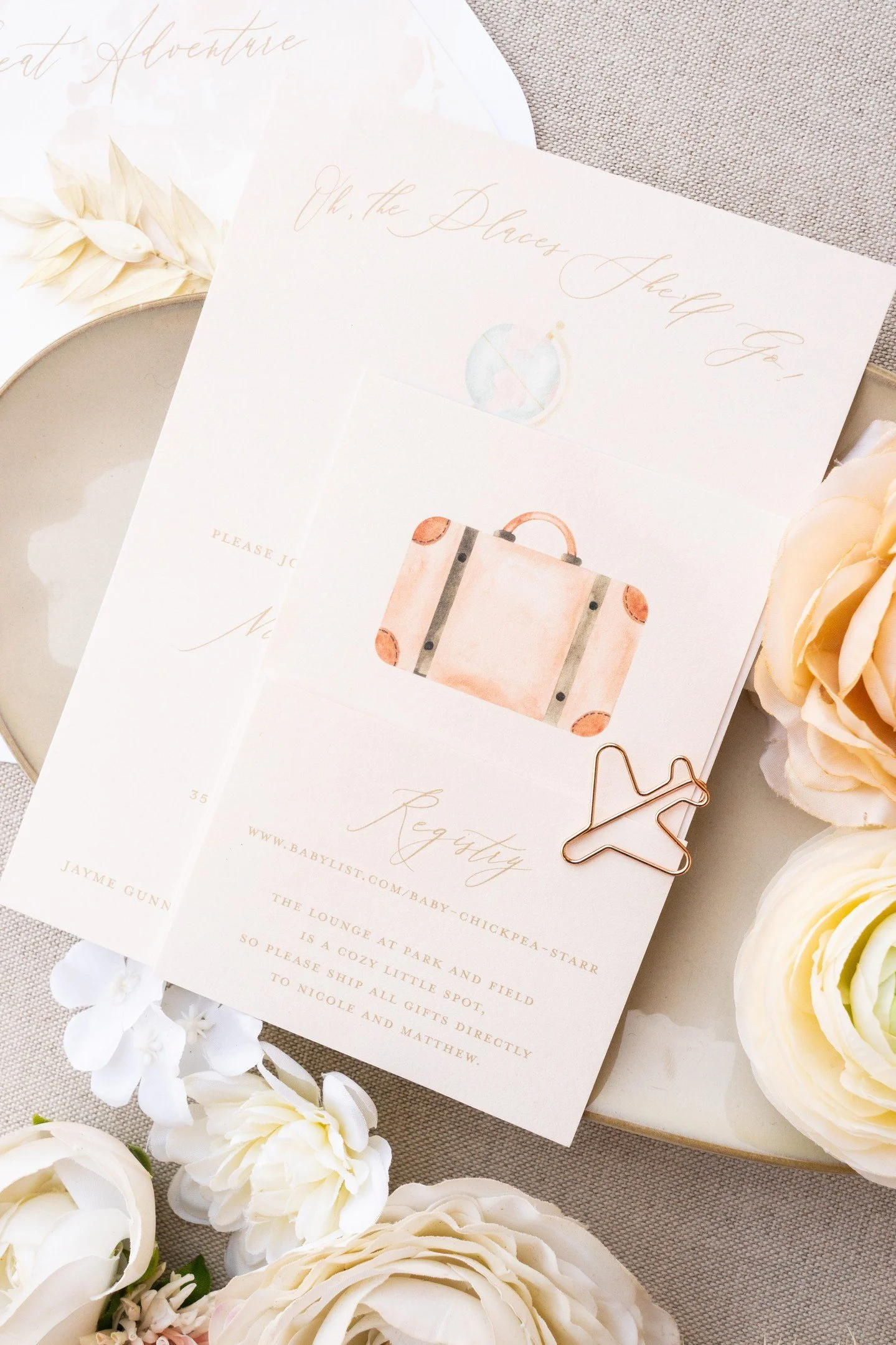 It's SPRING BREAK over here at Hazel Eye Designs. Now that my kids are getting older (well, not that old), spring break is a different vibe, and I'm here for it. Let me know what fun places you're traveling this spring - share below! ✈⁣
⁣
Stationery: