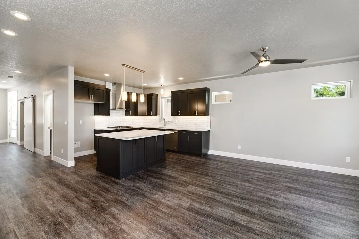 McNeeley_331 36th_1809.jpg