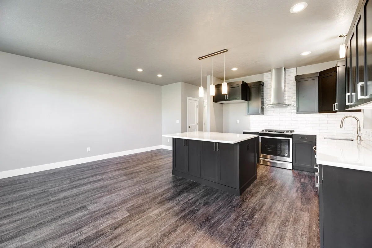 McNeeley_331 36th_1811.jpg