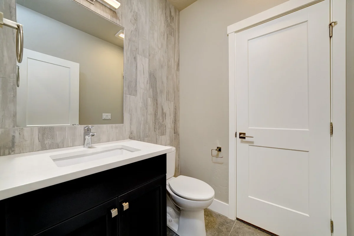 McNeeley_331 36th_1821.jpg