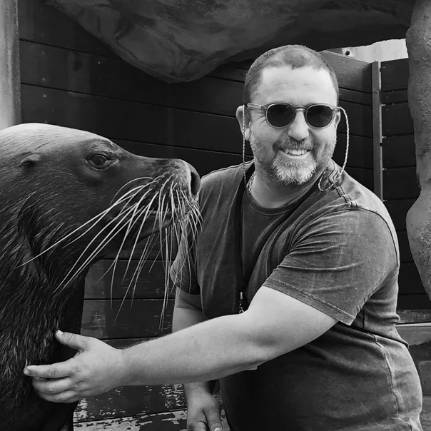Jeremy Gordon - Website Staff Photo B-W - 9 May 2019.jpg