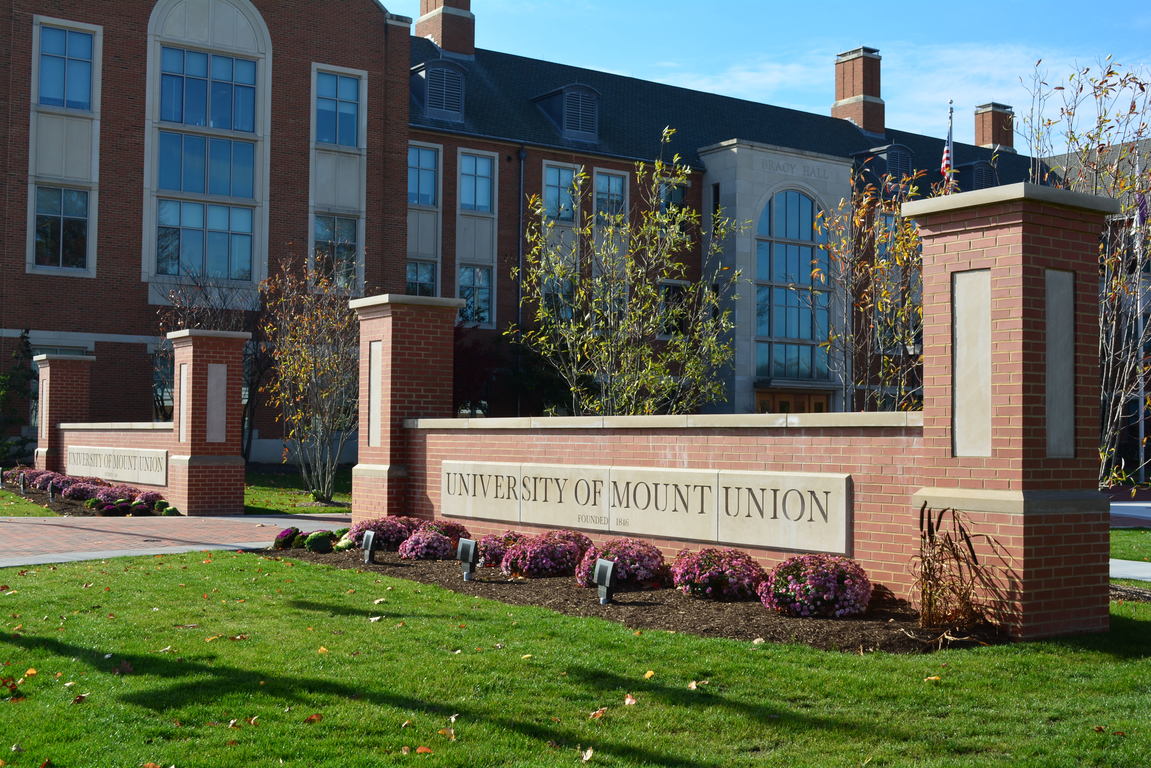 mountunion-template-hero_admissions_finaid_faqs.jpg