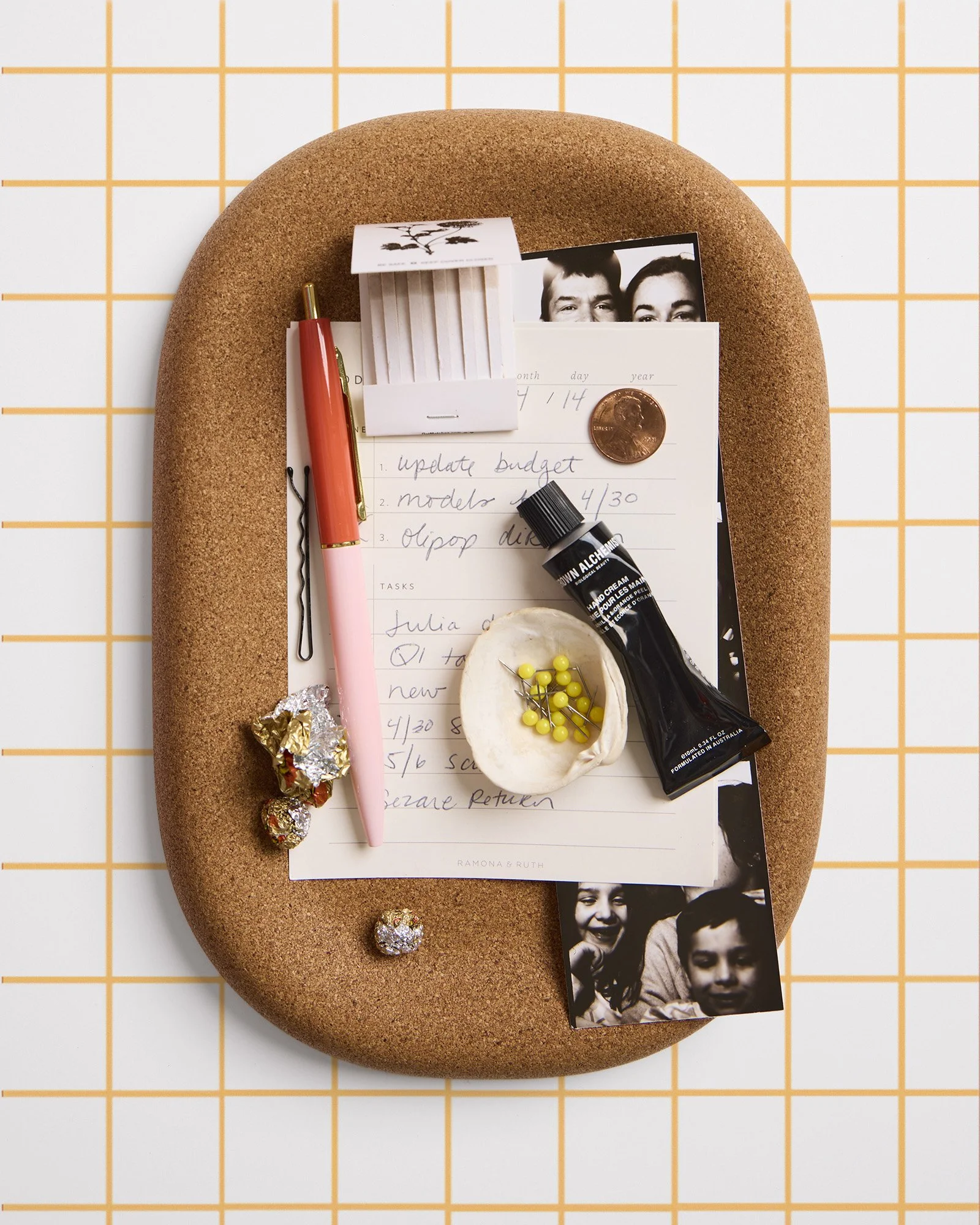 katie-evans-still-life-photographer-brooklyn-photographer-stylist-creative-director-contact copy.jpg