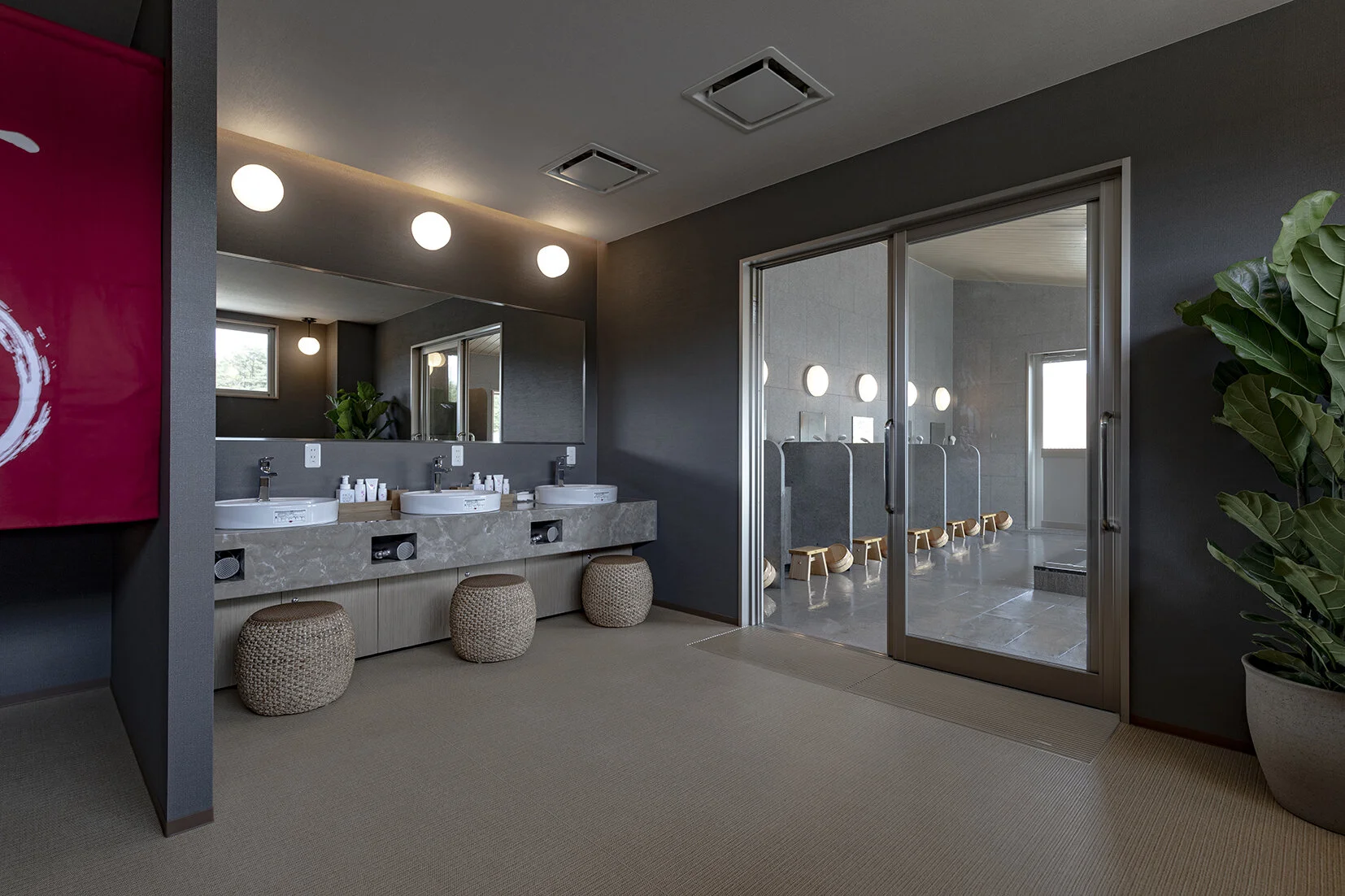 Changing Room 1.jpg