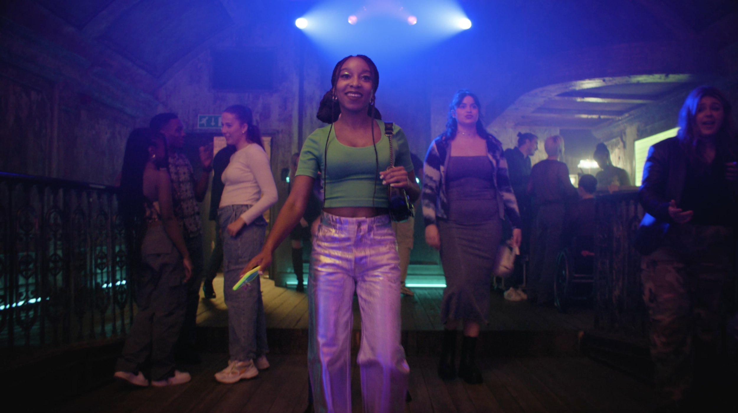 Bumble | The Like Detector 30"