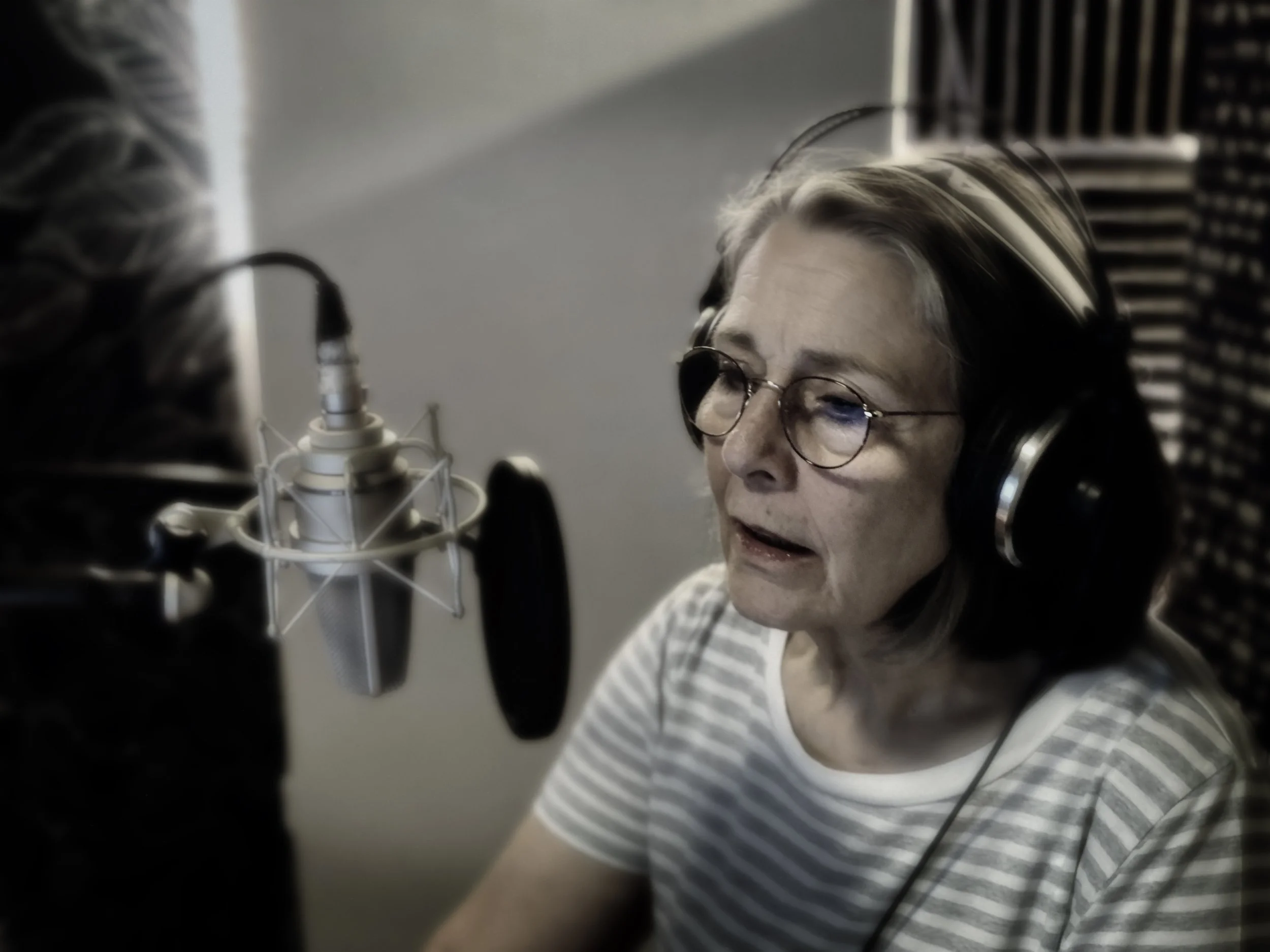 Dorich set photography Sheila Ruskin in the studio 2.JPG