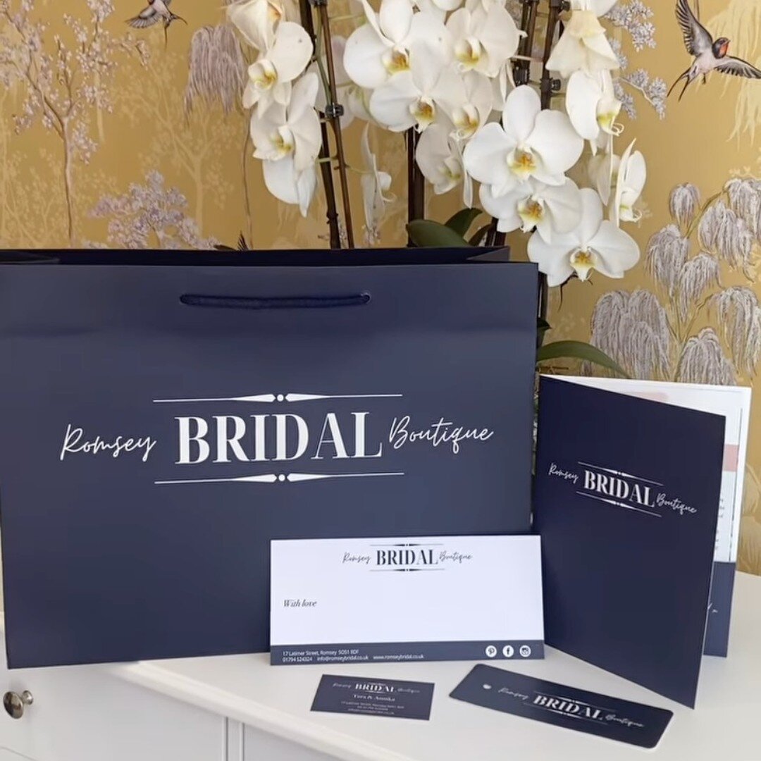 We love to hear from happy bridal boutiques! Thank you @romseybridal 😍We designed and printed this complete set of beautiful bags, folders, dress tags, appointment cards and compliment slips for a beautiful store...so stylish! 

We can help with eve