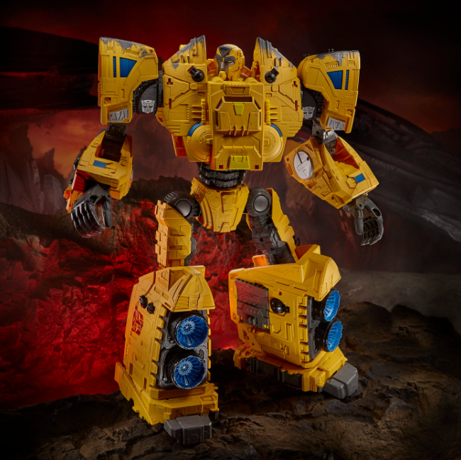 WAR FOR CYBERTRON KINGDOM TITAN THE ARK — TOYTALLY COOL GIFTS