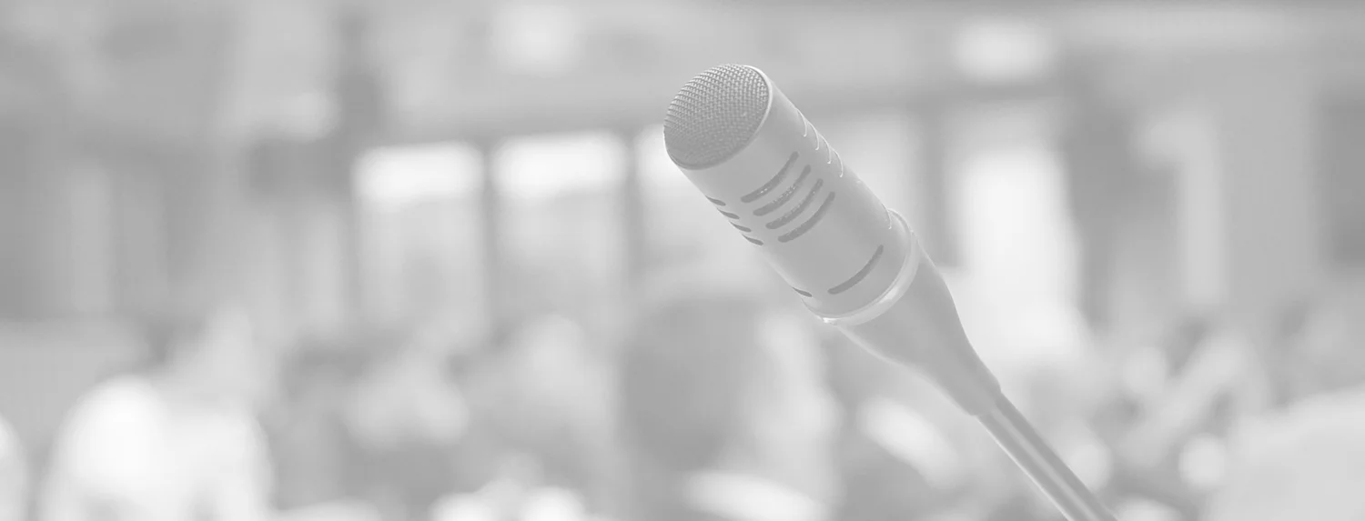 microphone-704255_1920_Whiteeee.jpg
