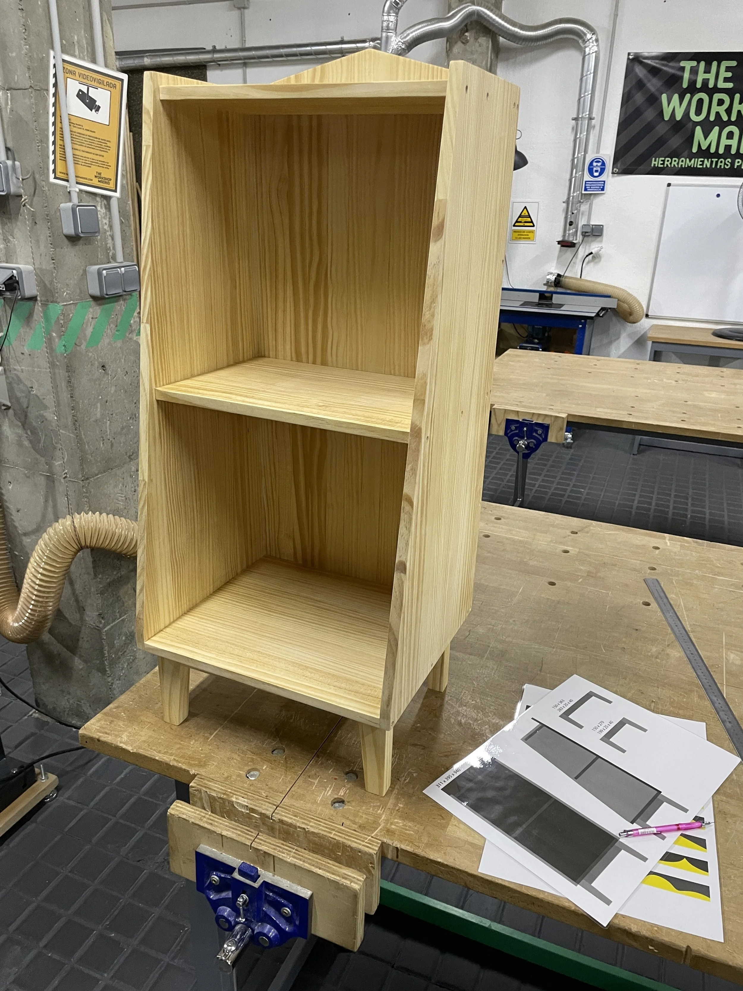 Formación y cursos: Taller estanteria Billie