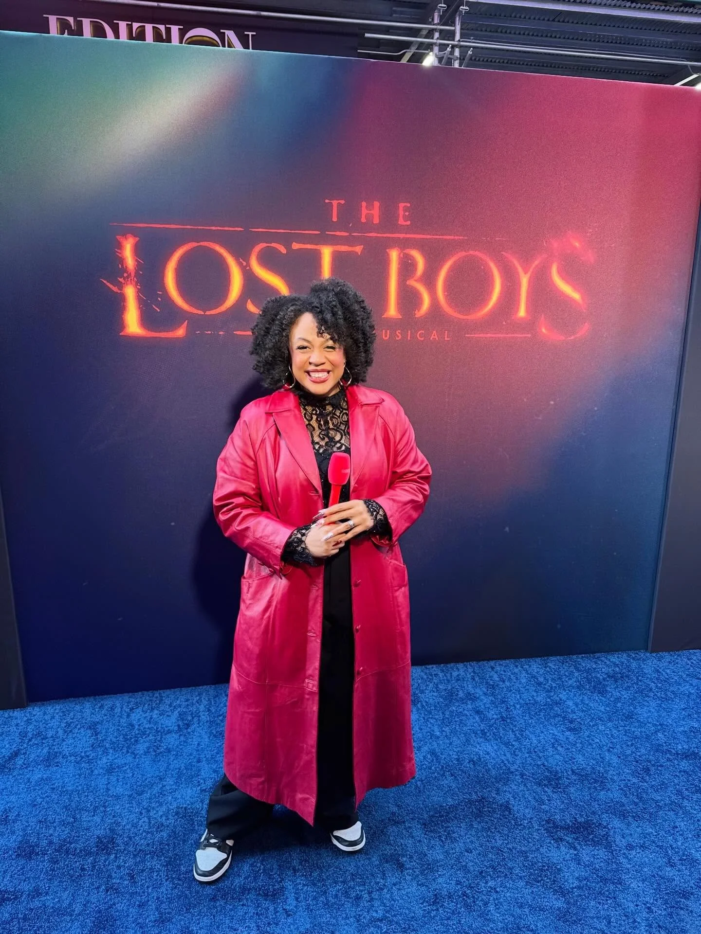 I haven&rsquo;t quite figured out how to clone myself, but luckily I have friends who are willing to help me make all the creative things happen! 🙌🏽

Yesterday, I conducted interviews on the red carpet at the opening night of @lostboysmusical 🥹🧛?