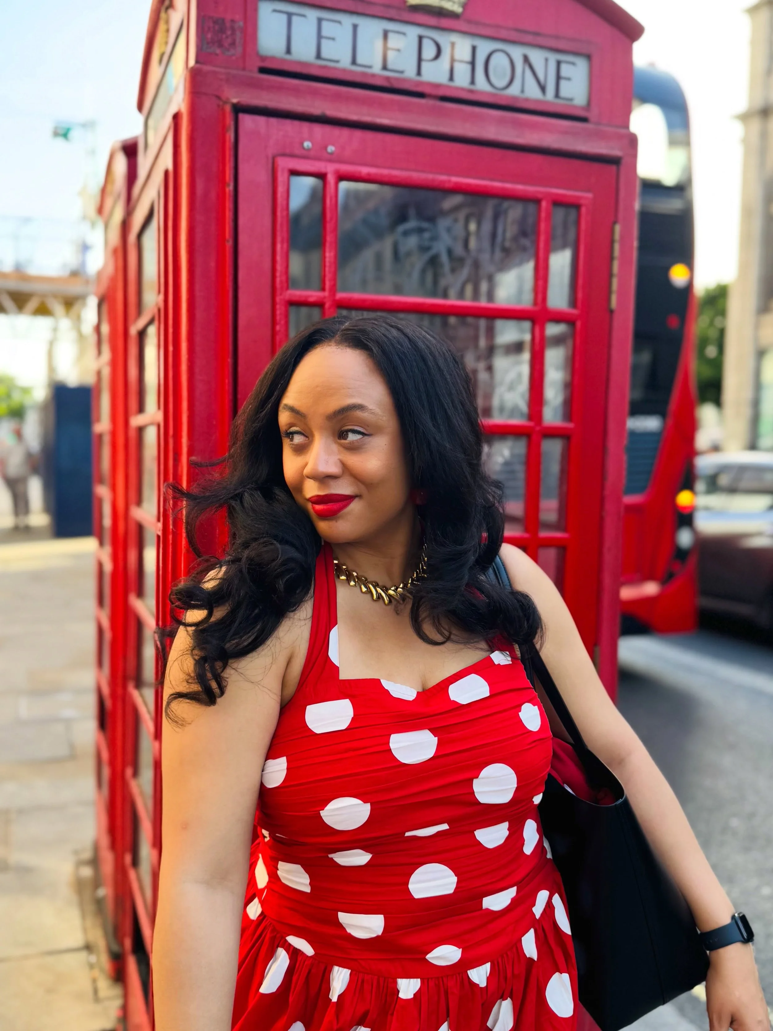 Proof of Life Across the Pond 🇬🇧

Bag: @katespadeny ✨

#kaishacreates #westend