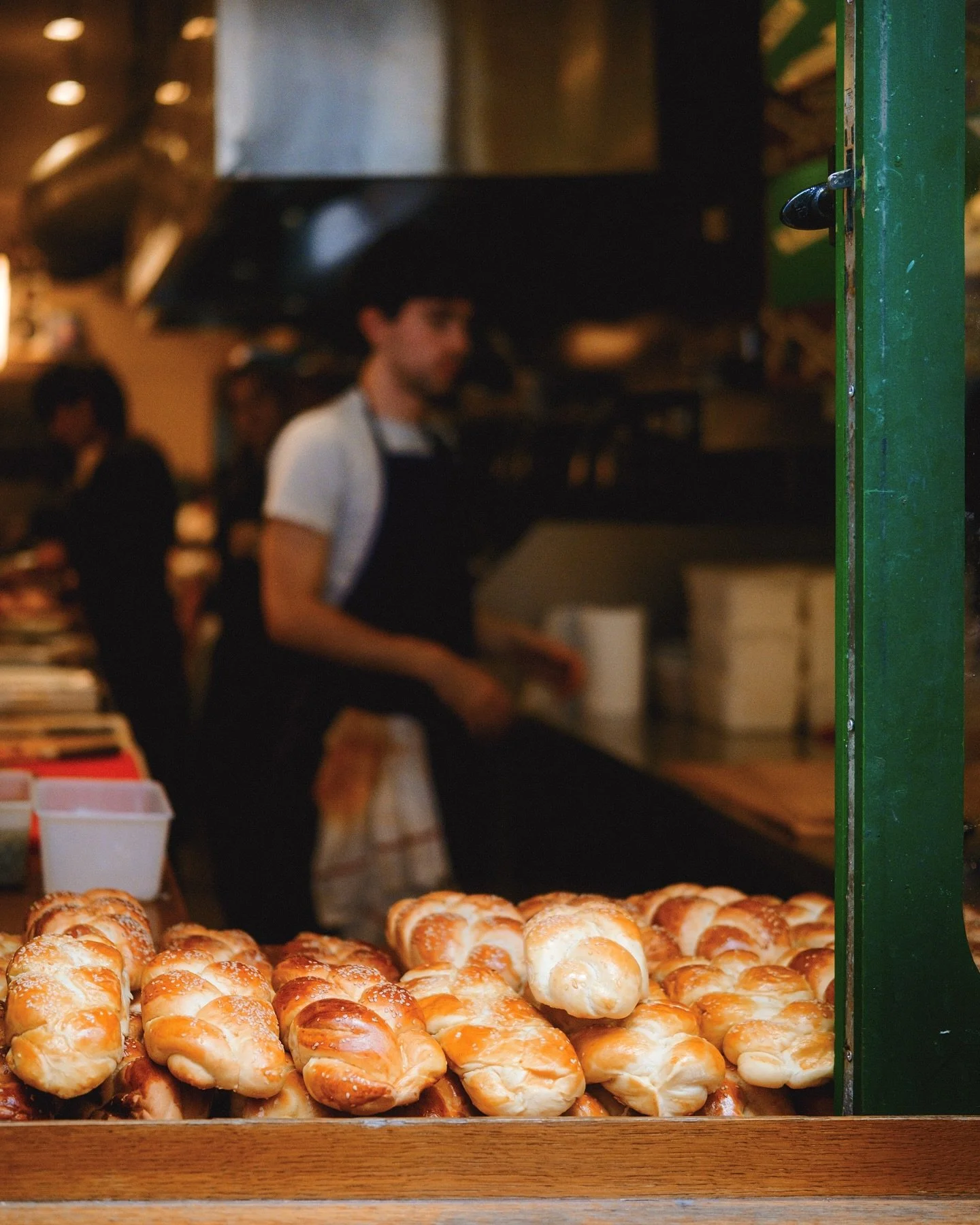 🇫🇷/🇬🇧
BALADE PARISIENNE. Profiter des rayons de soleil dans la capitale avant l&rsquo;automne. Et vous, vous avez pr&eacute;vu quoi pour le week-end ?
.
PARISIAN STROLL. Enjoying the last warm sun rays before the chill autumn wind takes over. Wha