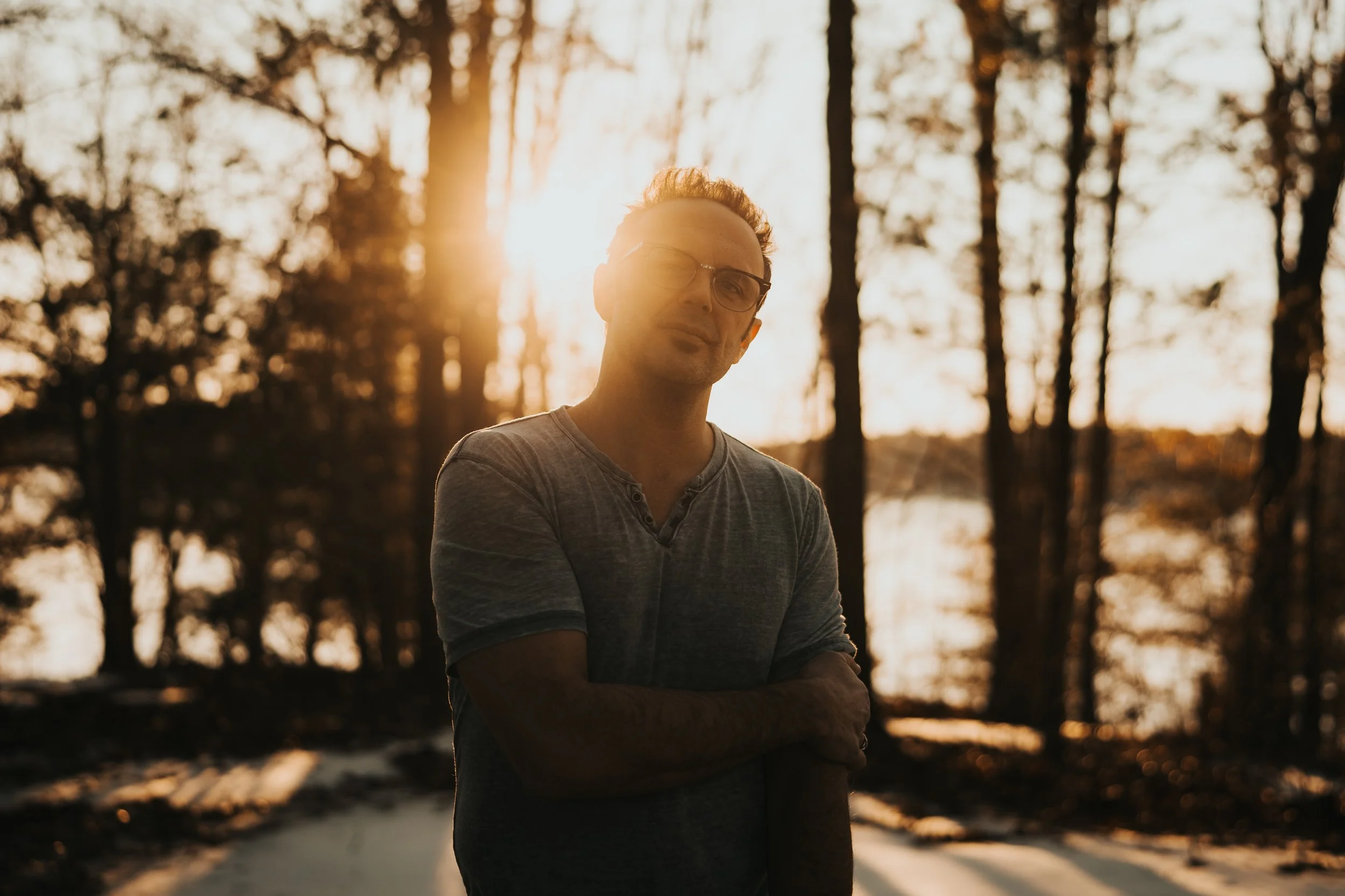 Mark Erelli 3 - credit_ Joe Navas.JPG