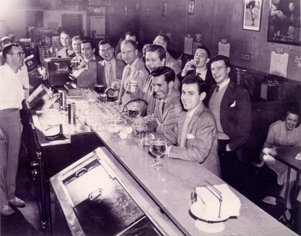 Bar photo 2