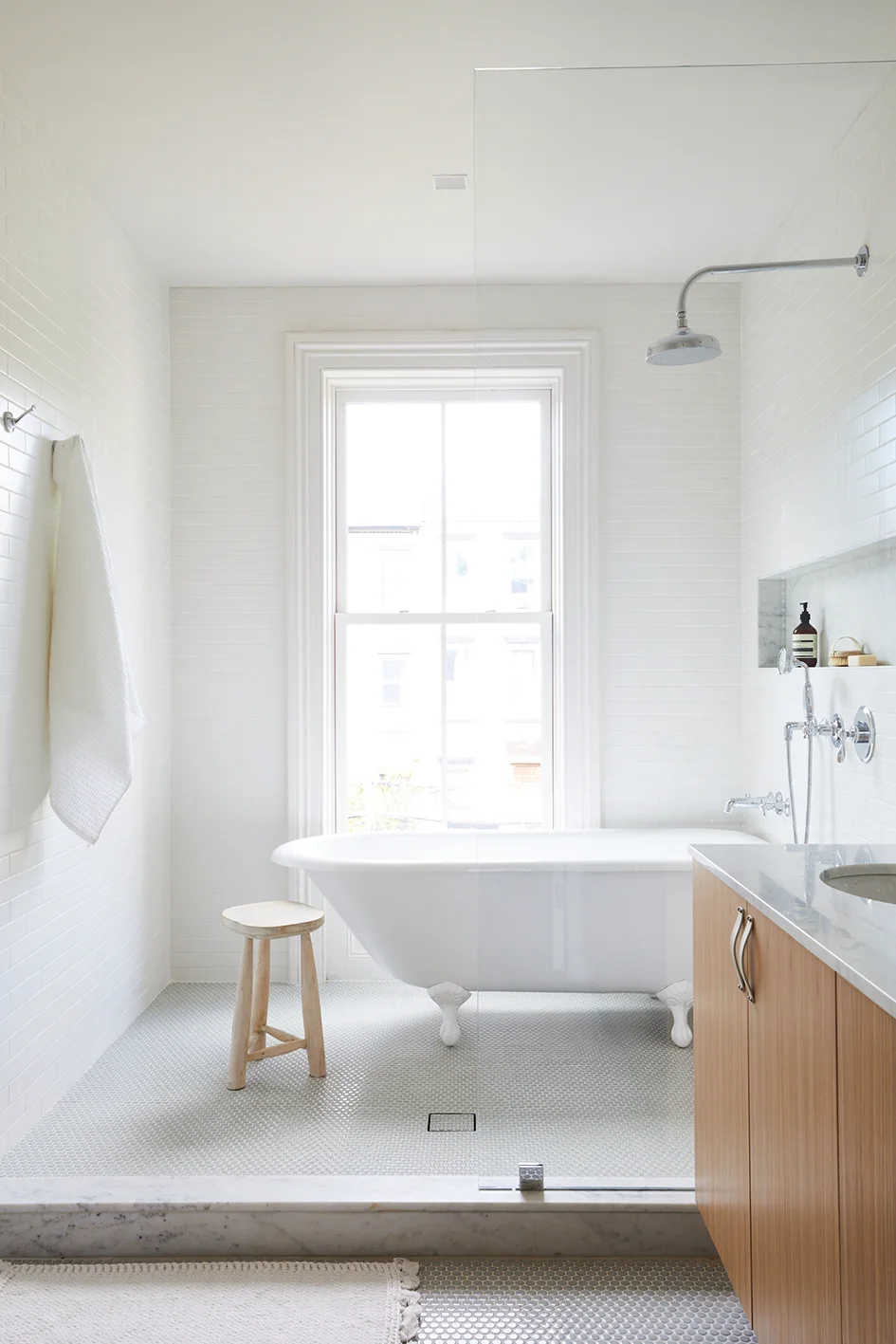 q. Master Bathroom Slope_Townhouse_Bathroom_Master_018.jpg